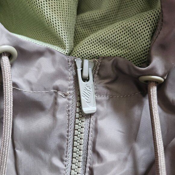 Nike Mens Green Sportswear Long Sleeve Full Zip Pockets Hooded Windrunner Jacket - Picture 11 of 12